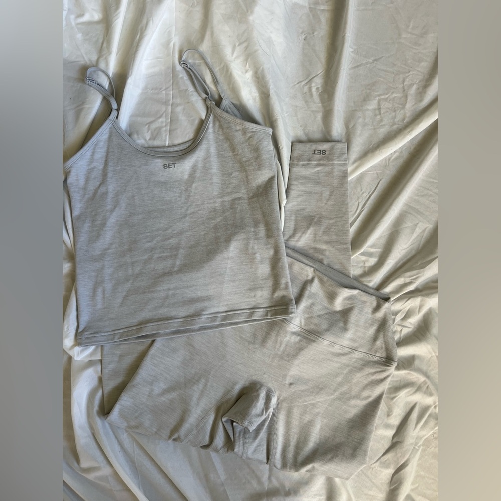 SET Active Formcloud Cloud Cami & Leggings Set - image 2